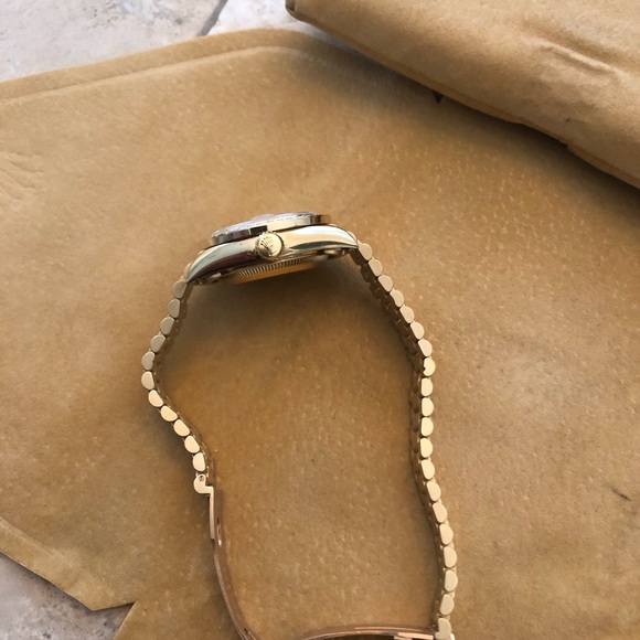 Woman’s Rolex Diamond Watch - Picture 4 of 7